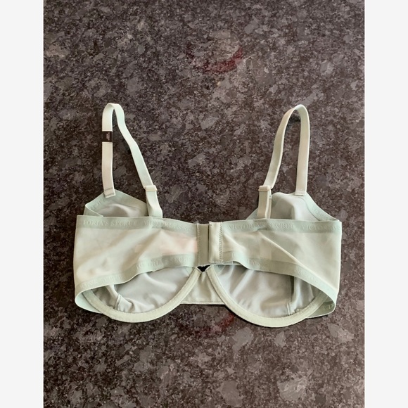 Victoria’s Secret 36DD sage bra - Picture 2 of 3